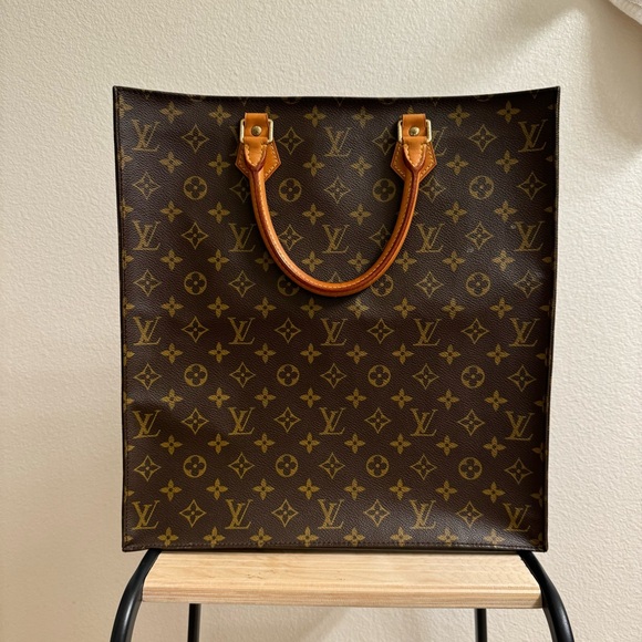 Authentic Louis Vuitton Vintage Sac Plat Tote - Picture 3 of 9
